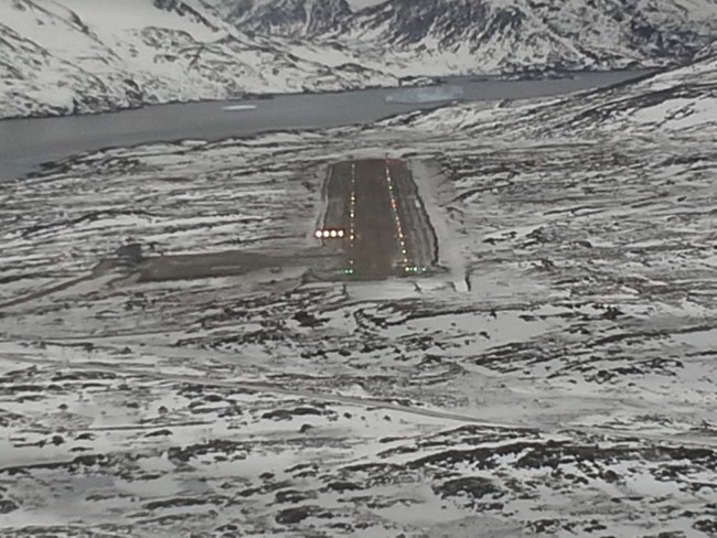 Short final at Kulusuk